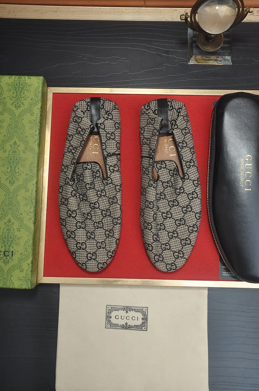 Men's men's shoes💰460💶[GUCCI Gucci] Men's wallet shoes🇮🇹Official website original 1:1 mold opening, original quality💯The upper is made of imported cowhide and Gucci original fabric➕Breathable cotton sheep lining, fine workmanship, high-end atmosphere. Has a fashionable and exemplary look. Rubber wear-resistant and anti-slip outsole. Code number: 38-44